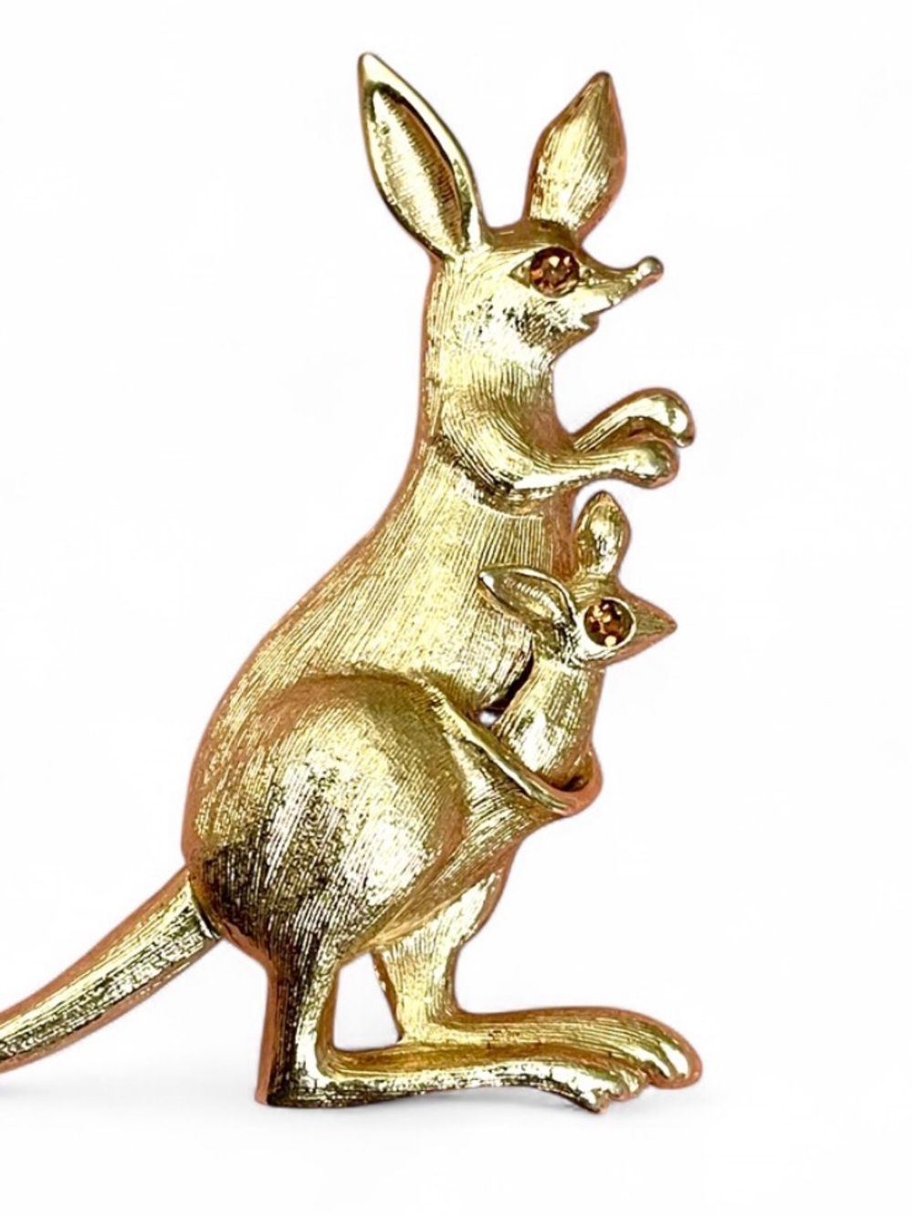 Avon Vintage 1975 Kangaroo Brooch Pin Articulated Joey Gold Tone Rhinestones EUC